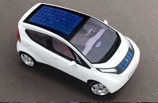 le concept de voiture électrique imaginé par bolloré a été baptisé 'blue car'. 